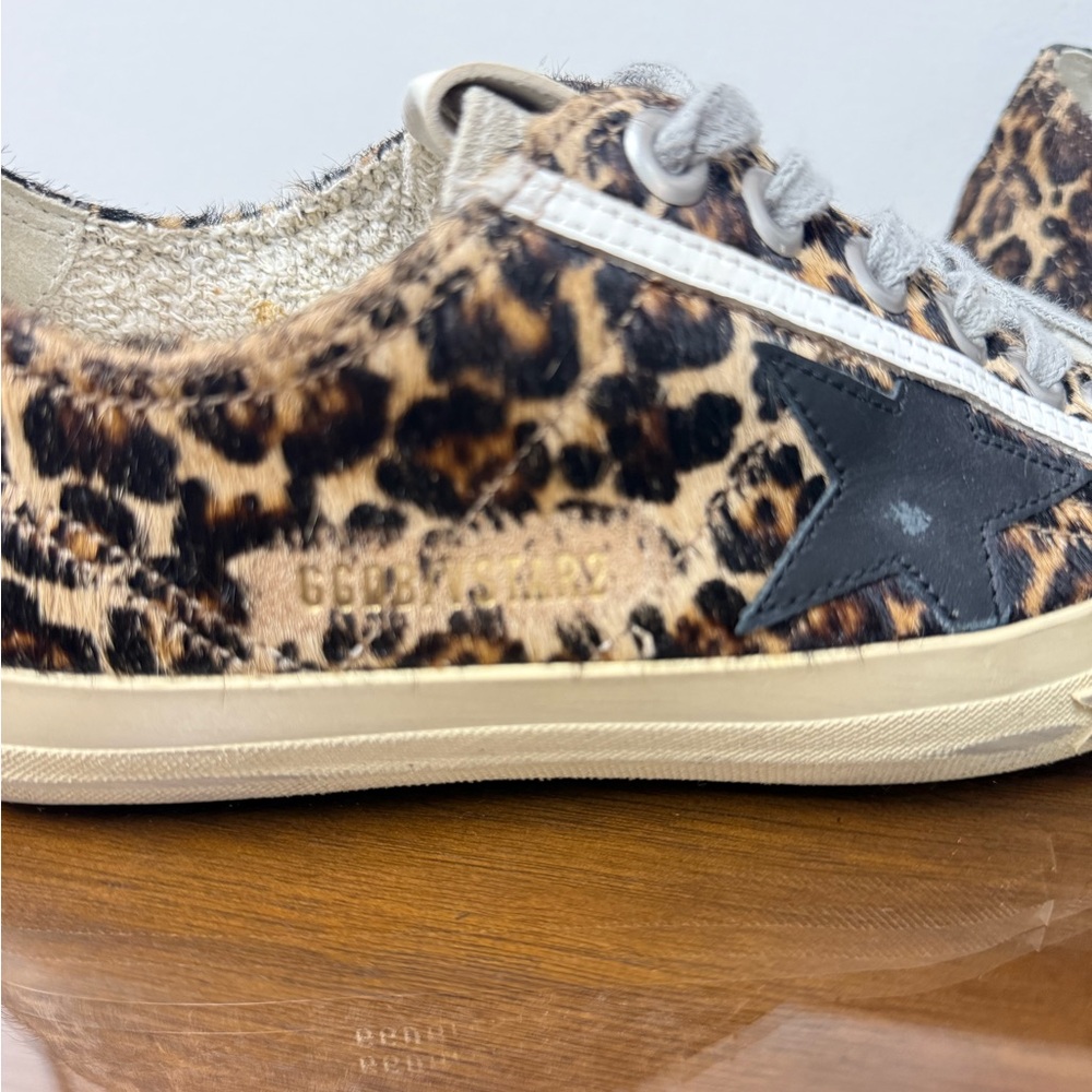 Golden Goose Leopard Print Low-Top Sneakers with Black Star - Picture 6 of 11